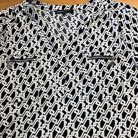 Chain Pattern Black and White Women's Top - Picture 4 of 6